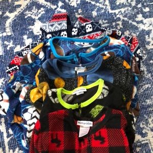 Set of 5 boys footie pajamas
